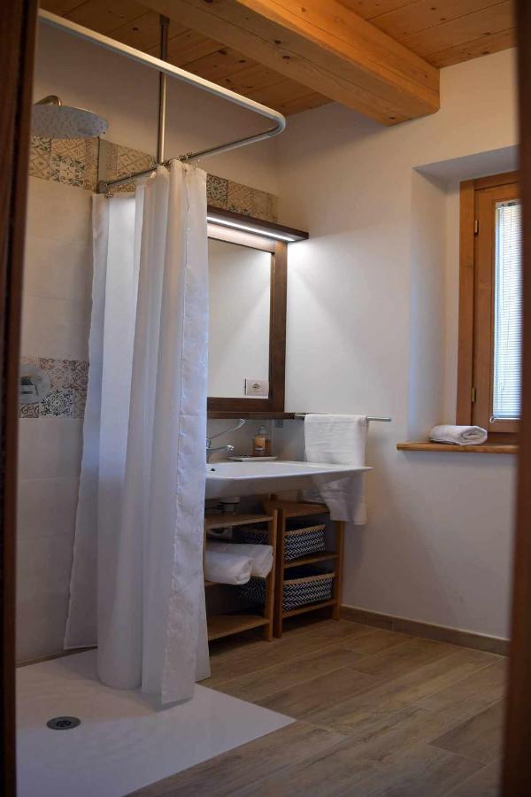 Casa Montefiore 13 Iris Lt Nella Tranquilla Campagna Marchigiana อังโกนา ภายนอก รูปภาพ