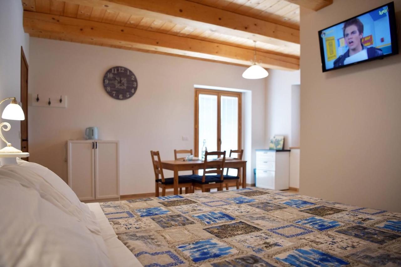 Casa Montefiore 13 Iris Lt Nella Tranquilla Campagna Marchigiana อังโกนา ภายนอก รูปภาพ